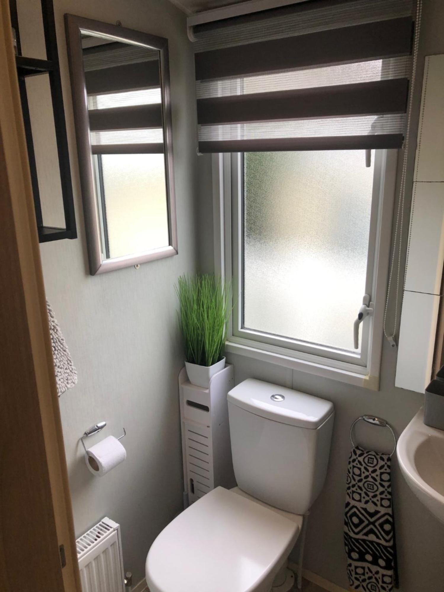 Seabreeze, Utopia, Walking Distance To Beach, 5 Star Shorefield Country Park, Milford On Sea, Shorefield Road, So41 0Lh, United Kingdom Exterior photo